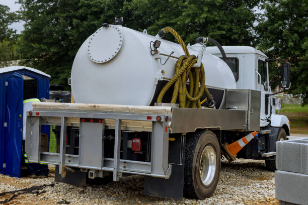 Best Portable restroom trailer rental  in Mason, MI
